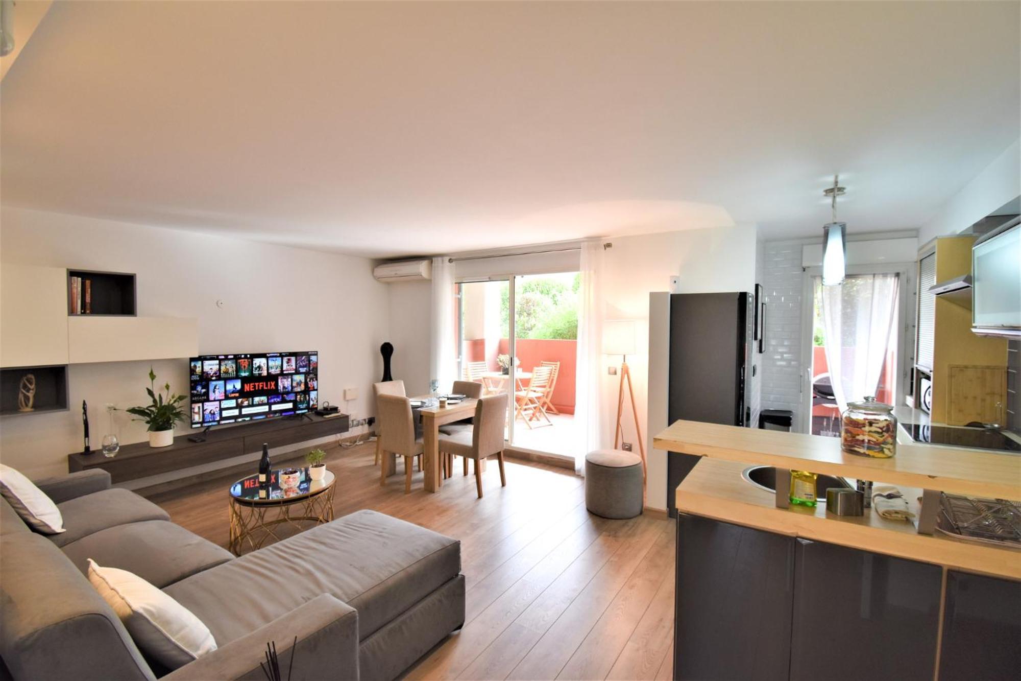 Le Cap Soleil -Standing - Piscine Collective Et Parking Prive Apartment Roquebrune-Cap-Martin Ngoại thất bức ảnh